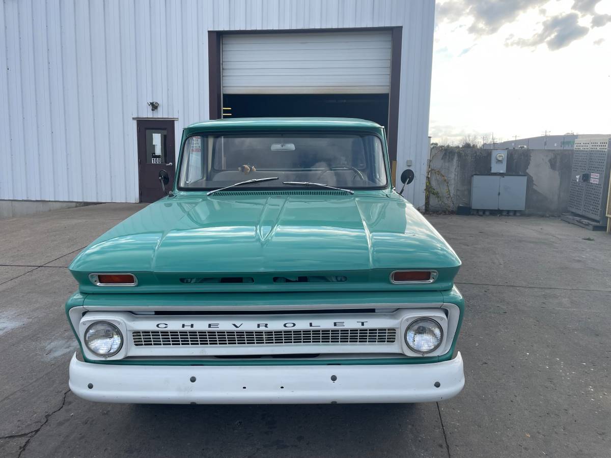 Chevy-c10-truck-1966-5