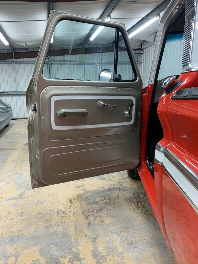 Chevy-c10-truck-1966-red-9