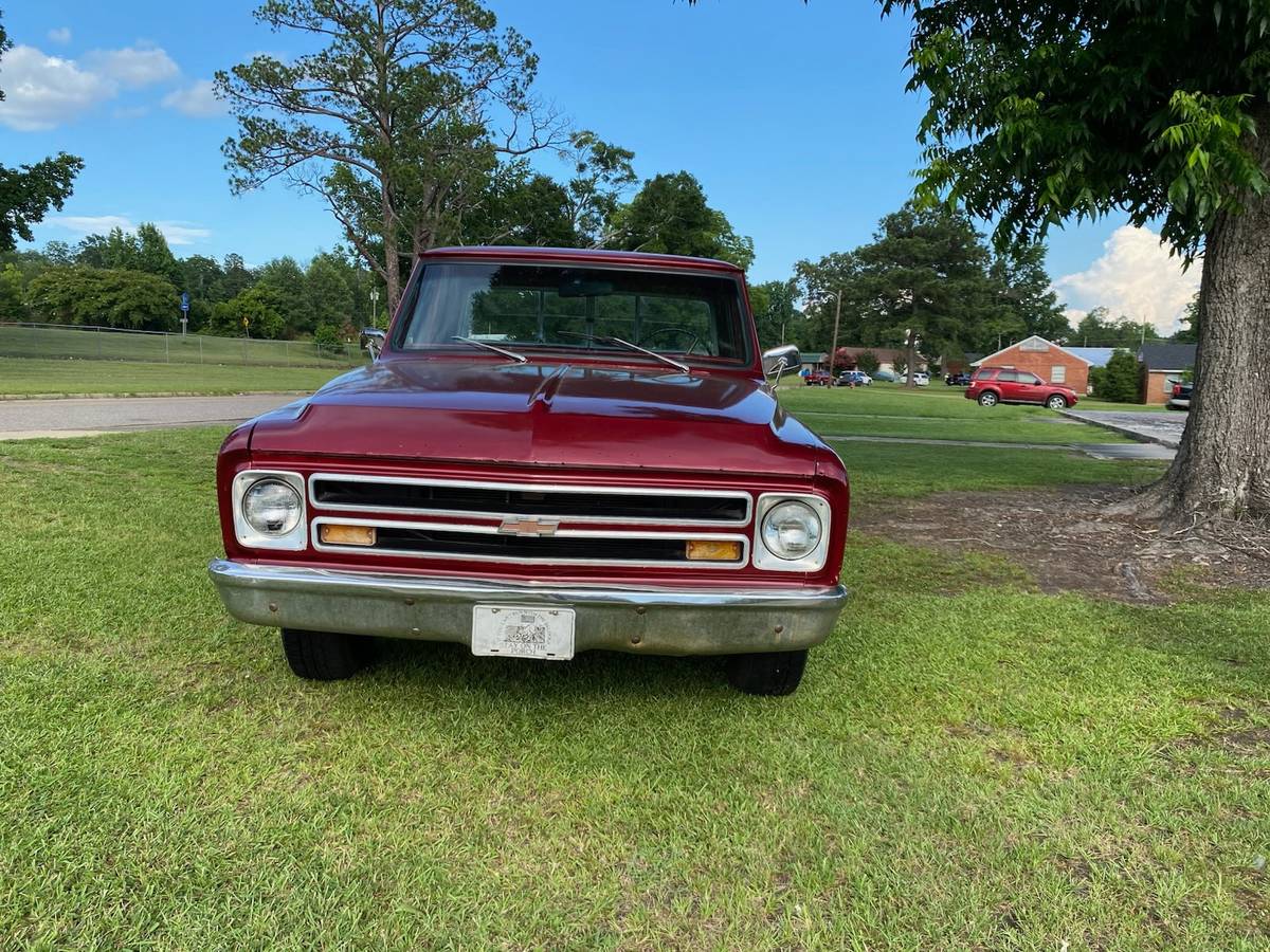 Chevy-c10-truck-1968-custom-3