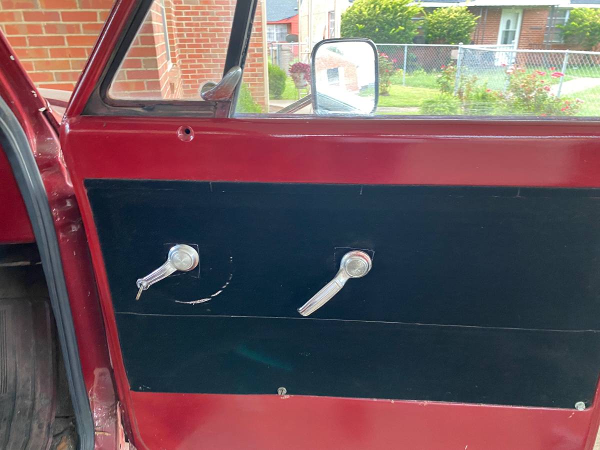 Chevy-c10-truck-1968-custom-6