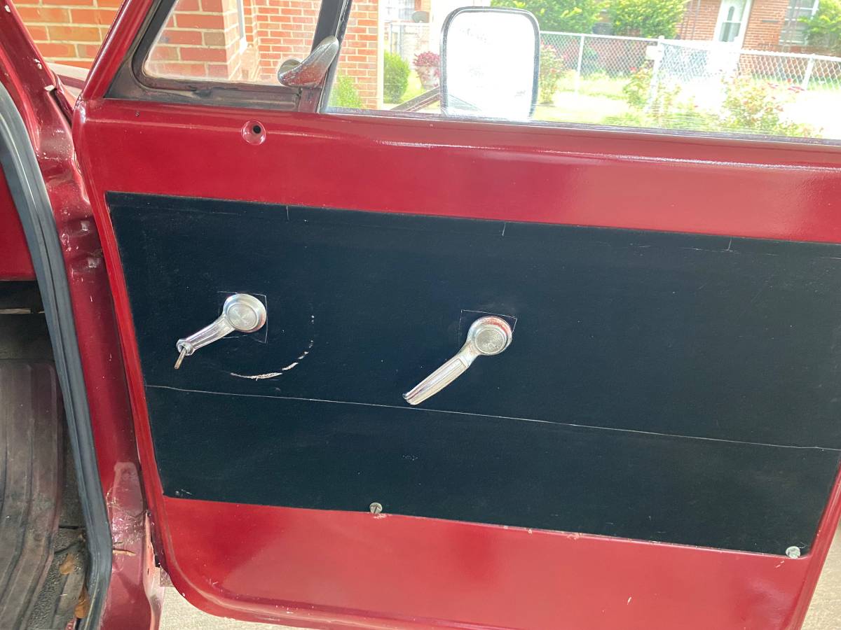 Chevy-c10-truck-1968-custom-7