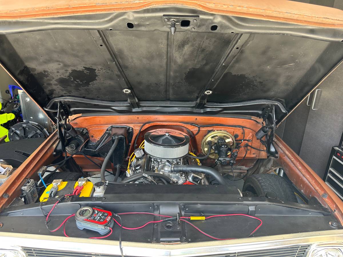 Chevy-c10-truck-1971-orange-4
