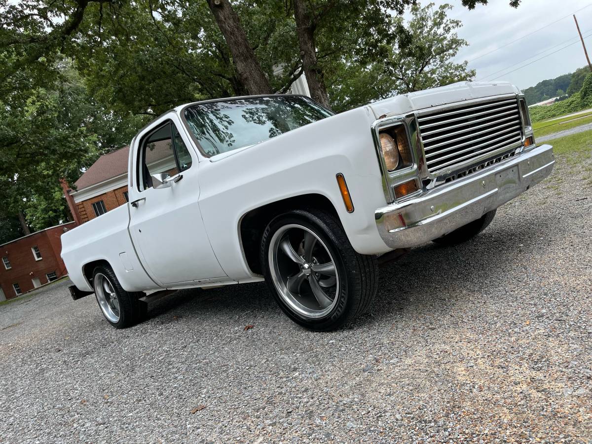 Chevy-c10-truck-1979-white-17