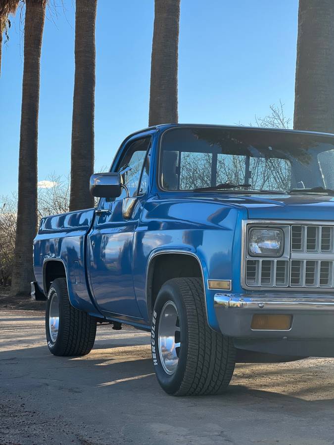 Chevy-c10-truck-1982-blue-1