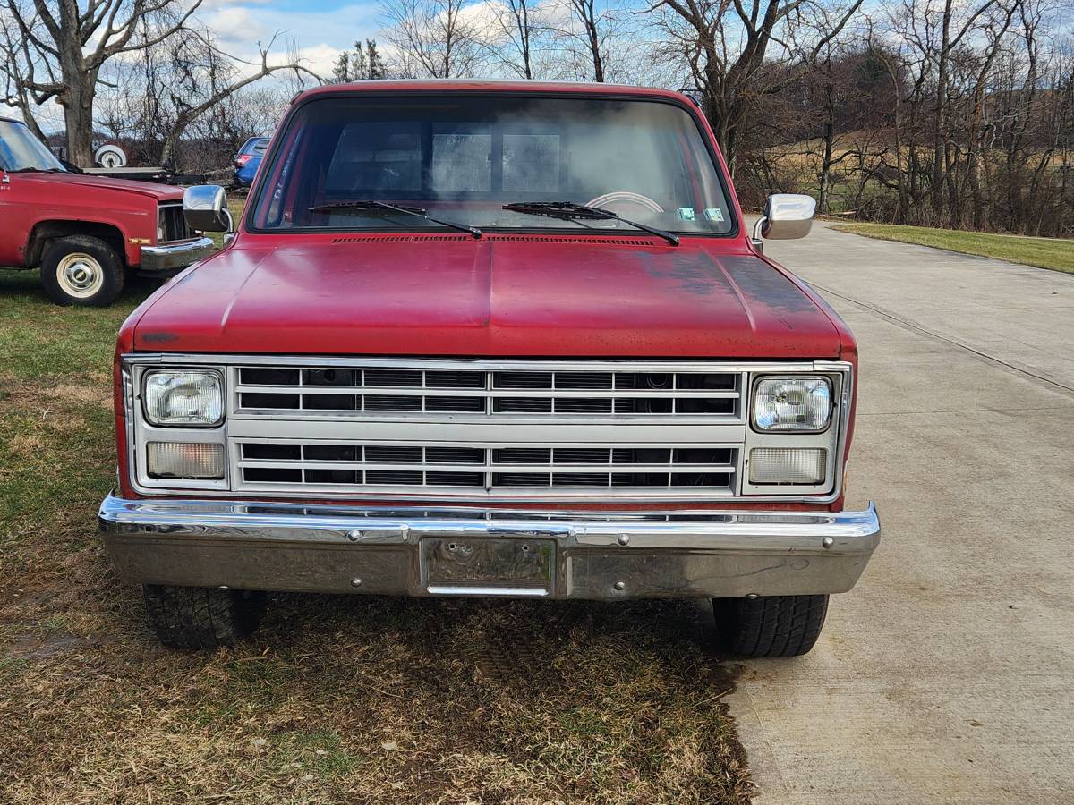 Chevy-c10-truck-1984-red