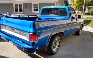 Chevy-c10-truck-1986-blue-2