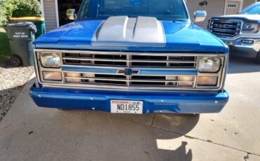 Chevy-c10-truck-1986-blue