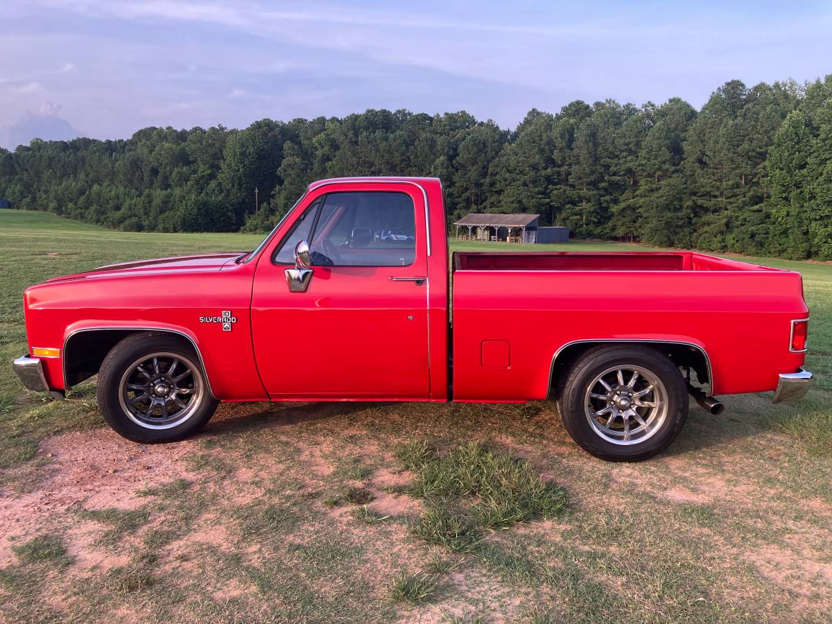 Chevy-c10-truck-1987-red-11