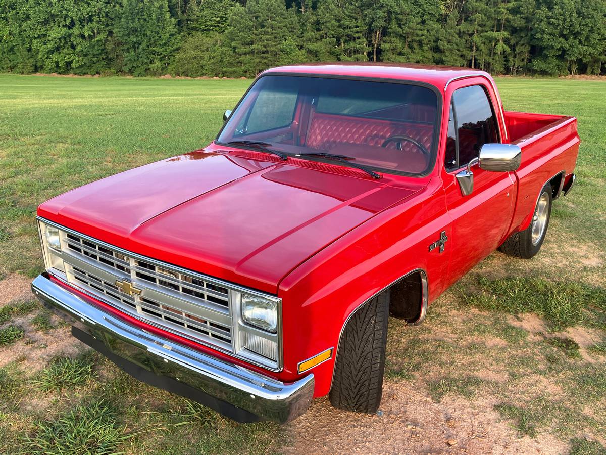 Chevy-c10-truck-1987-red-13