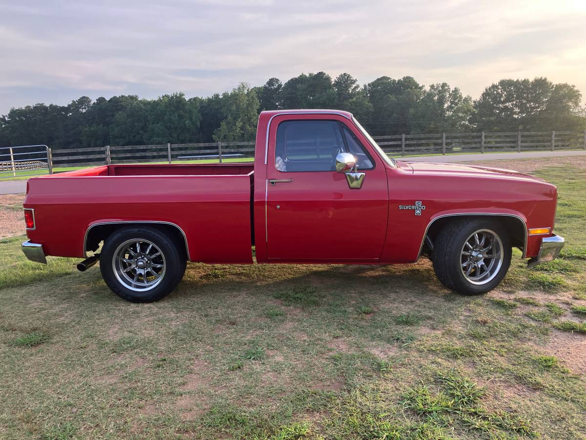 Chevy-c10-truck-1987-red-6