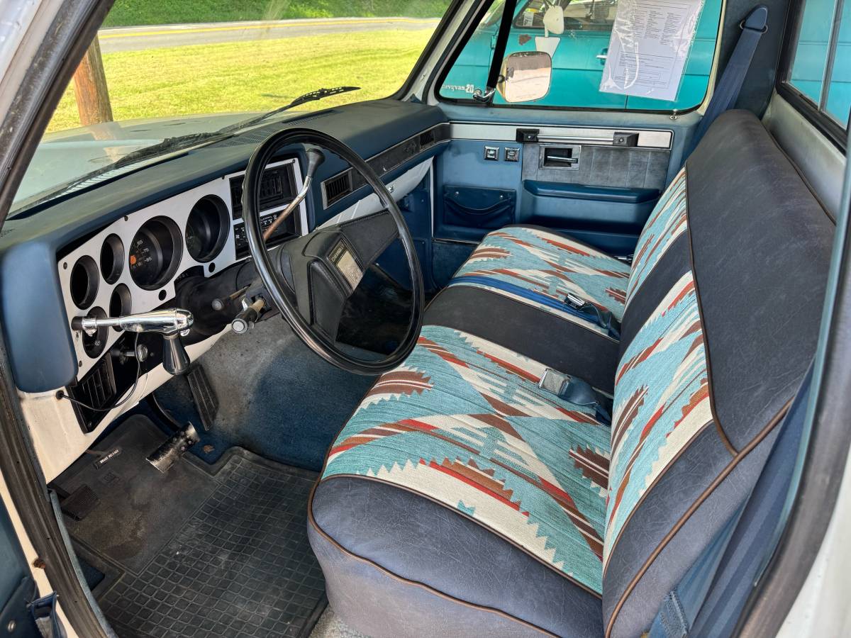 Chevy-c10-truck-1987-white-8
