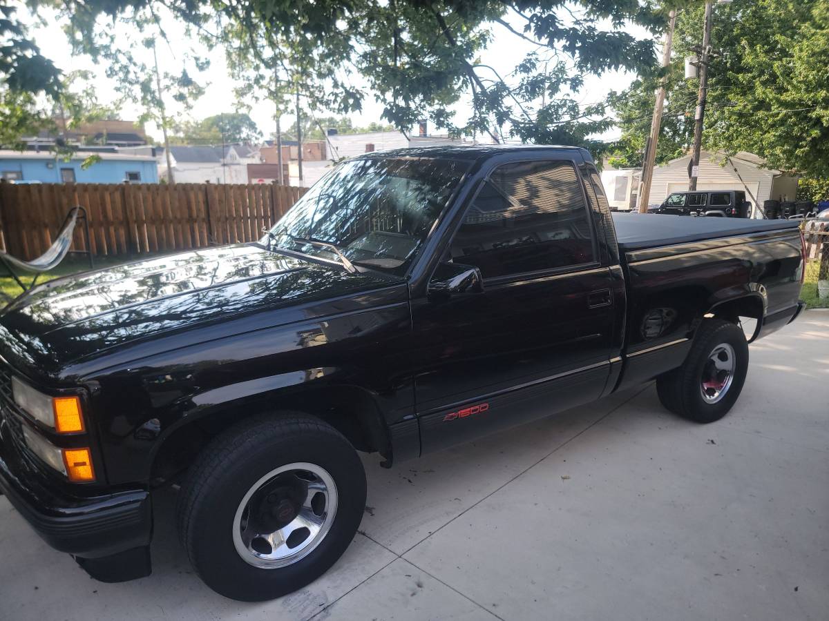 Chevy-c1500-1990-black-3