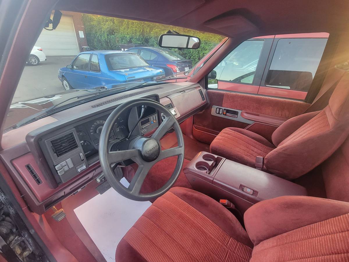 Chevy-c1500-1990-black-9