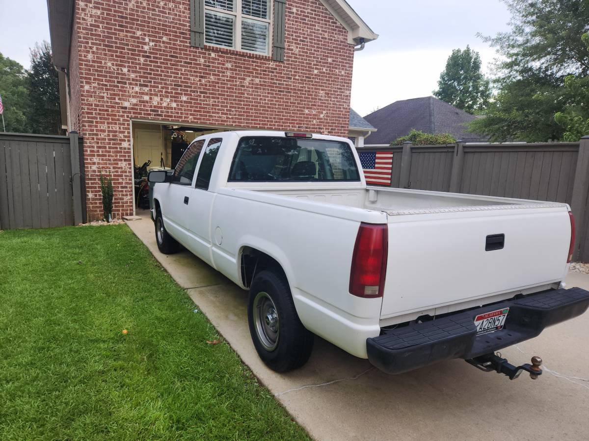 Chevy-c1500-1995-white-3