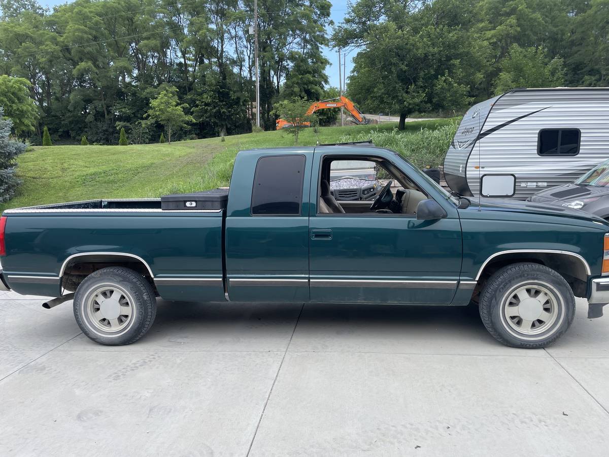 Chevy-c1500-diesel-1995-green-5