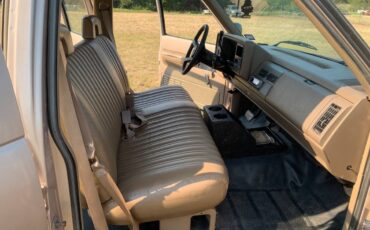 Chevy-c1500-suburban-1992-19