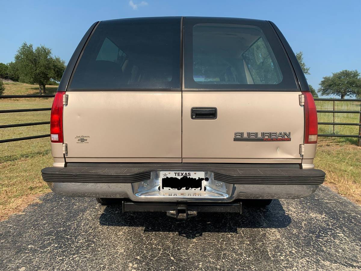 Chevy-c1500-suburban-1992-3