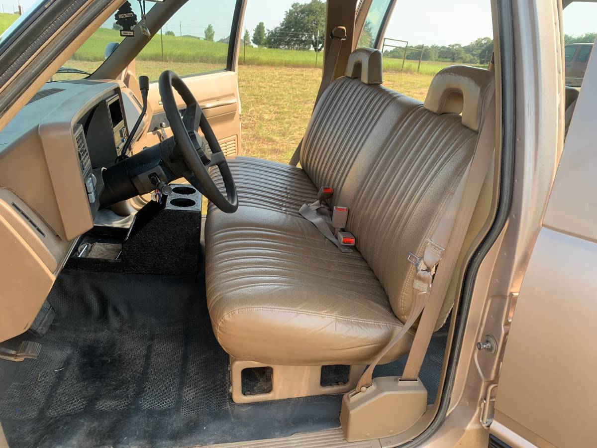 Chevy-c1500-suburban-1992-7
