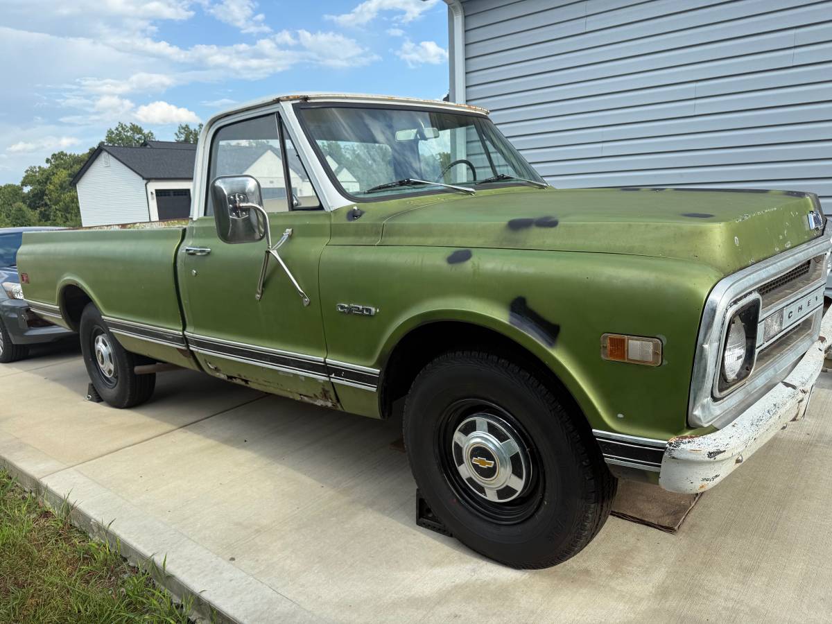 Chevy-c20-1969-green