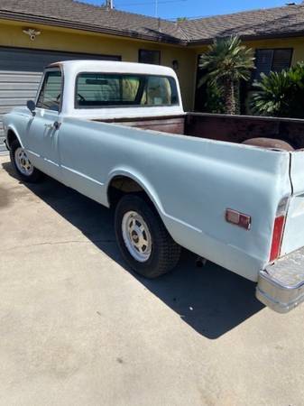 Chevy-c20-1969-grey-1