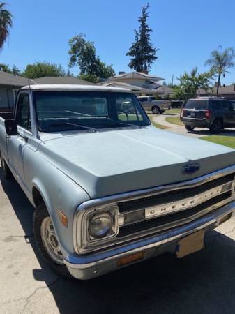 Chevy-c20-1969-grey-4