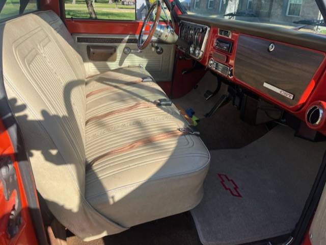Chevy-c20-1970-orange-6