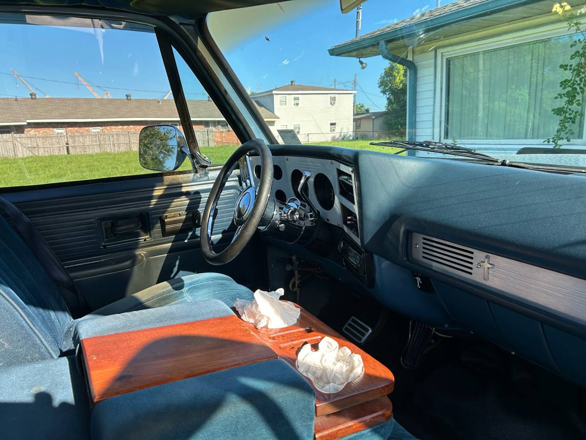 Chevy-c20-1980-blue-5
