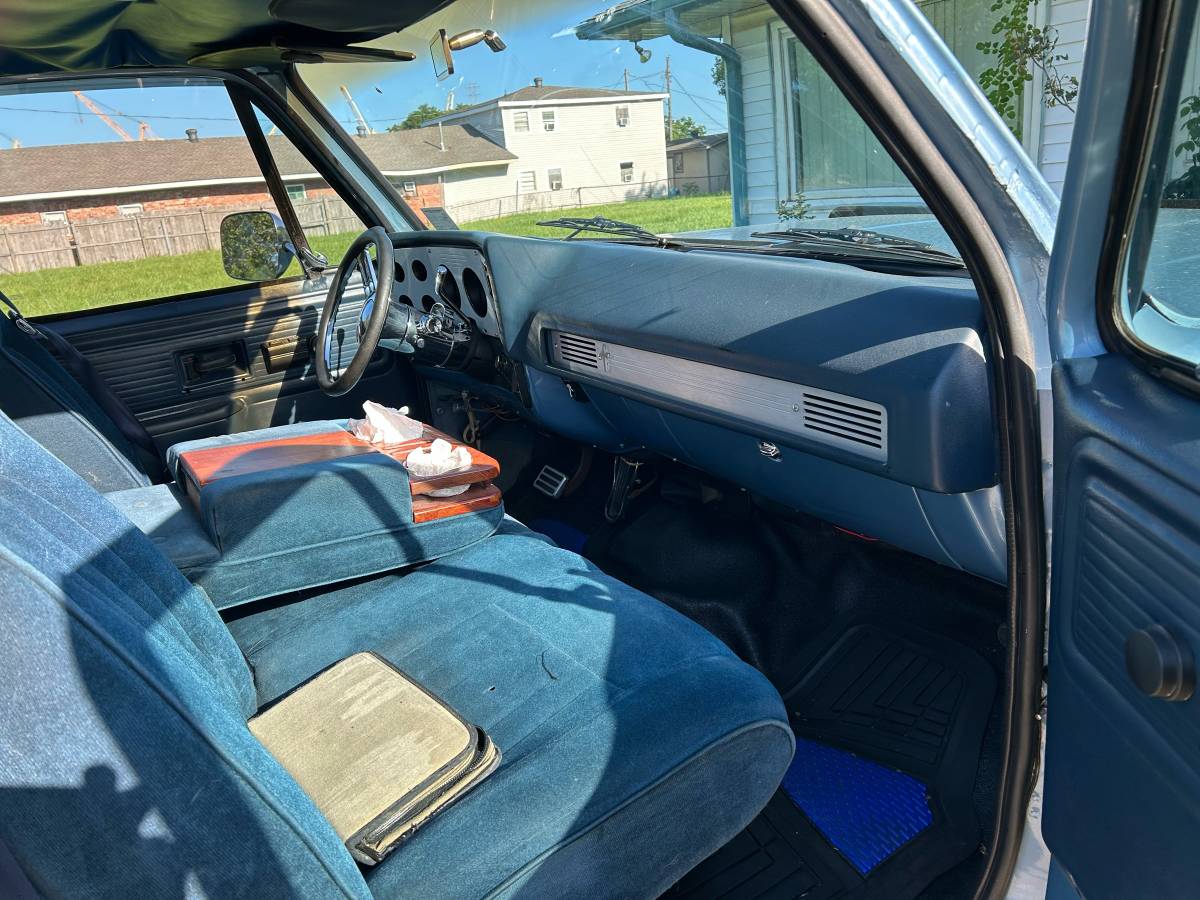 Chevy-c20-1980-blue-6