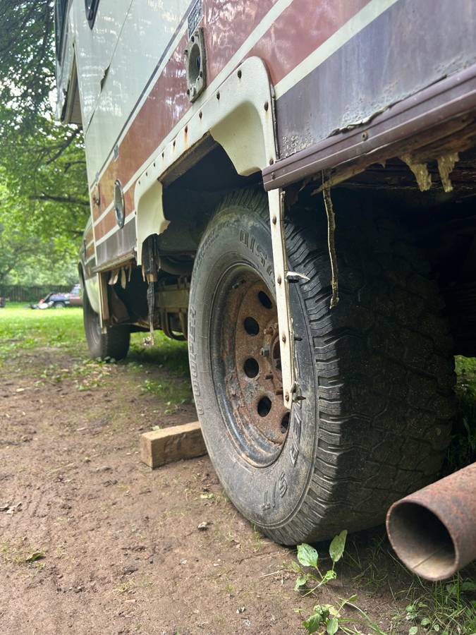 Chevy-c20-diesel-1983-7