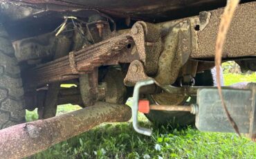 Chevy-c20-diesel-1983-8