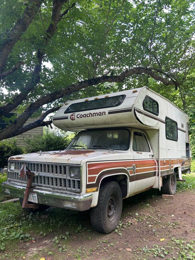 Chevy-c20-diesel-1983
