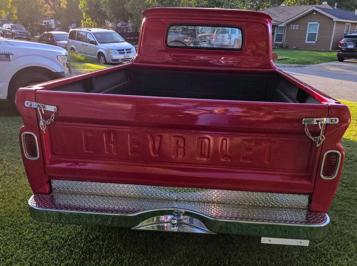 Chevy-c20-pickup-1965-red-3