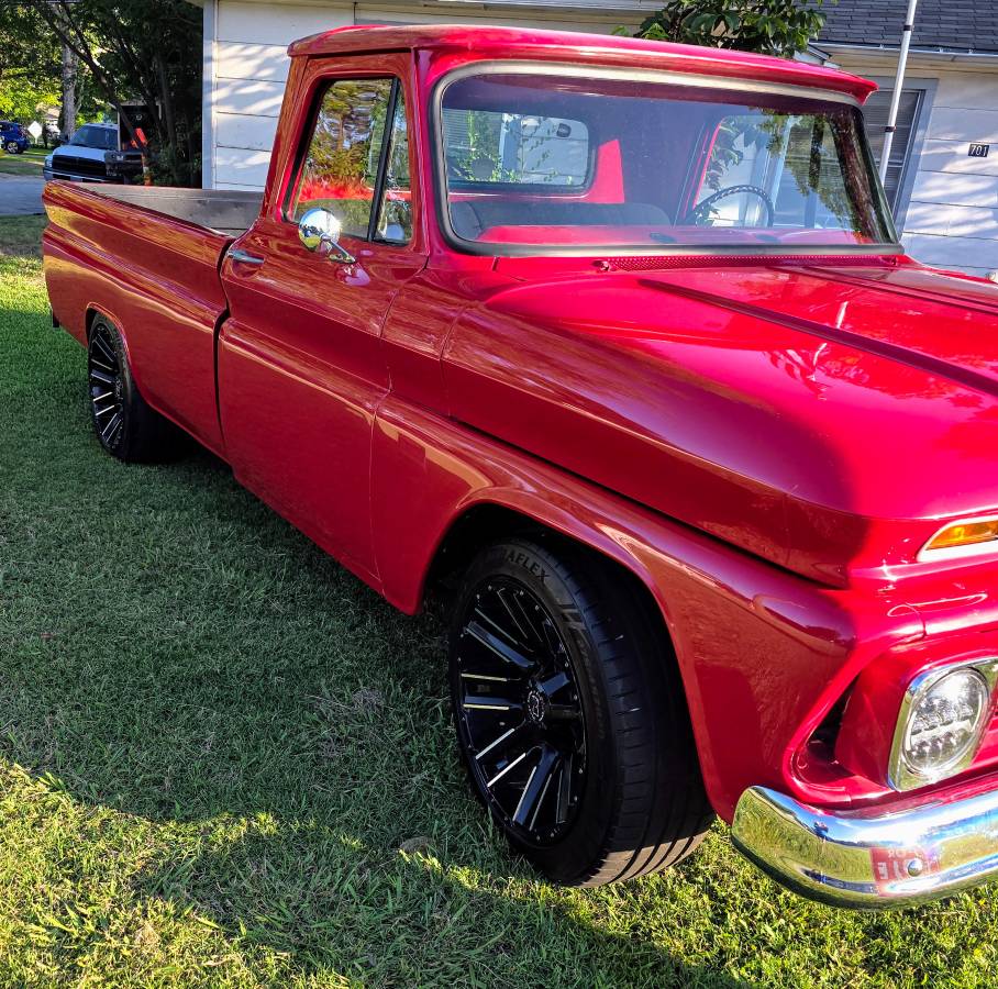 Chevy-c20-pickup-1965-red-4