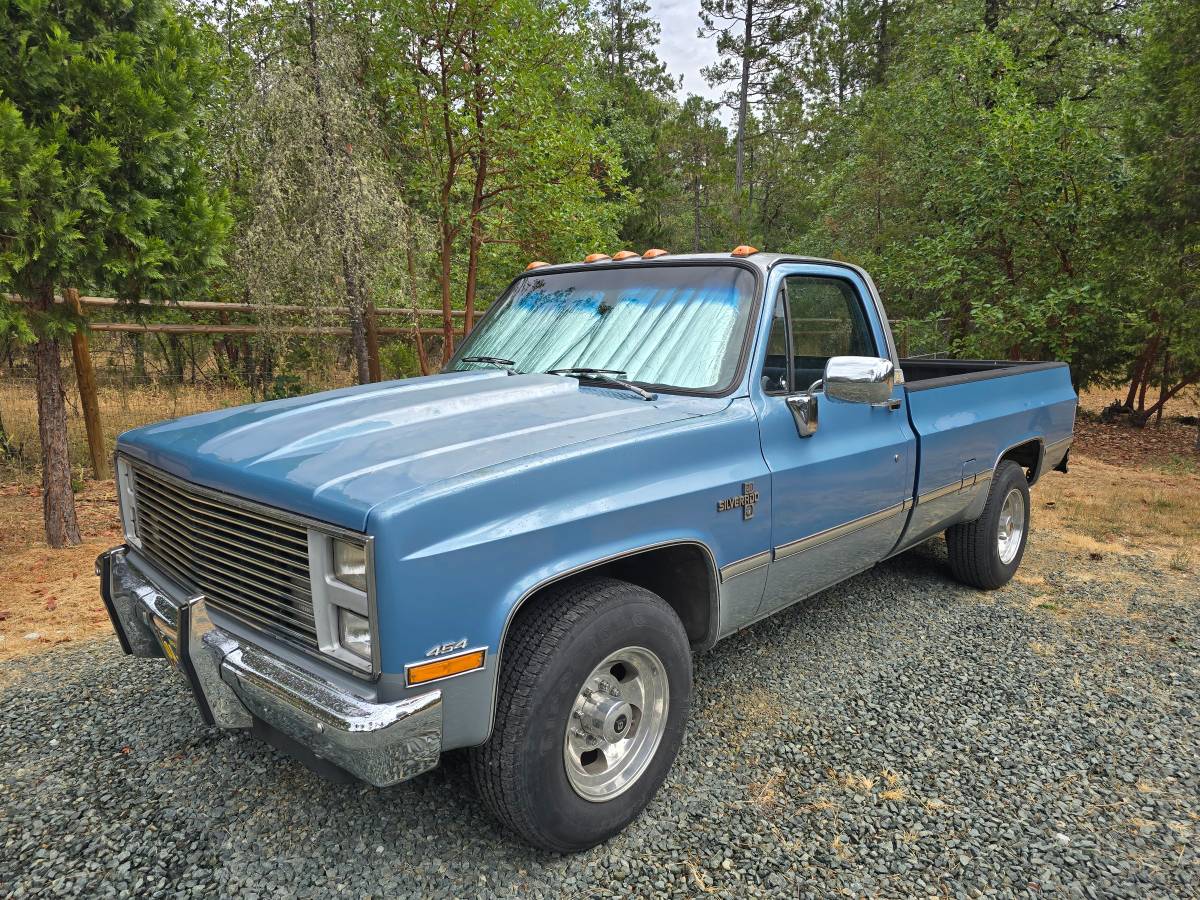 Chevy-c20-silverado-1985-3
