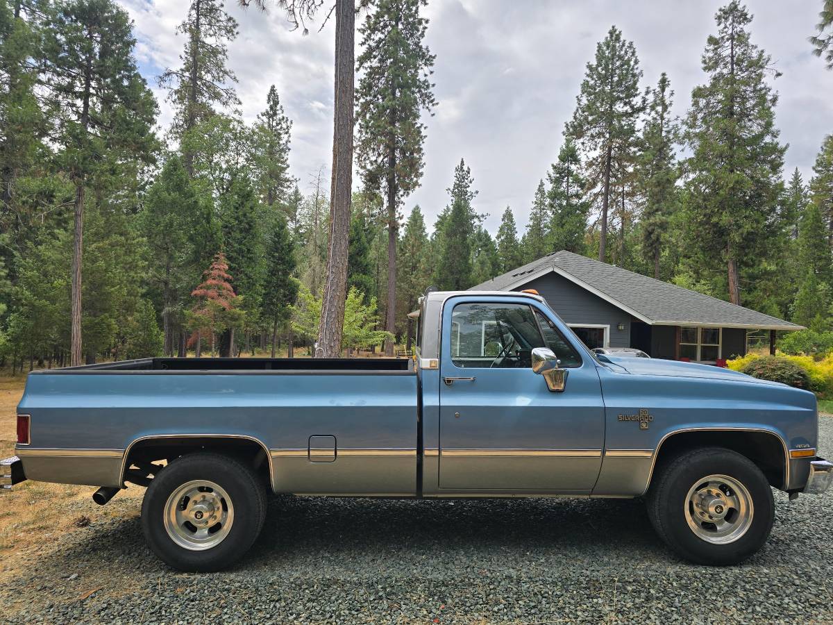 Chevy-c20-silverado-1985-5