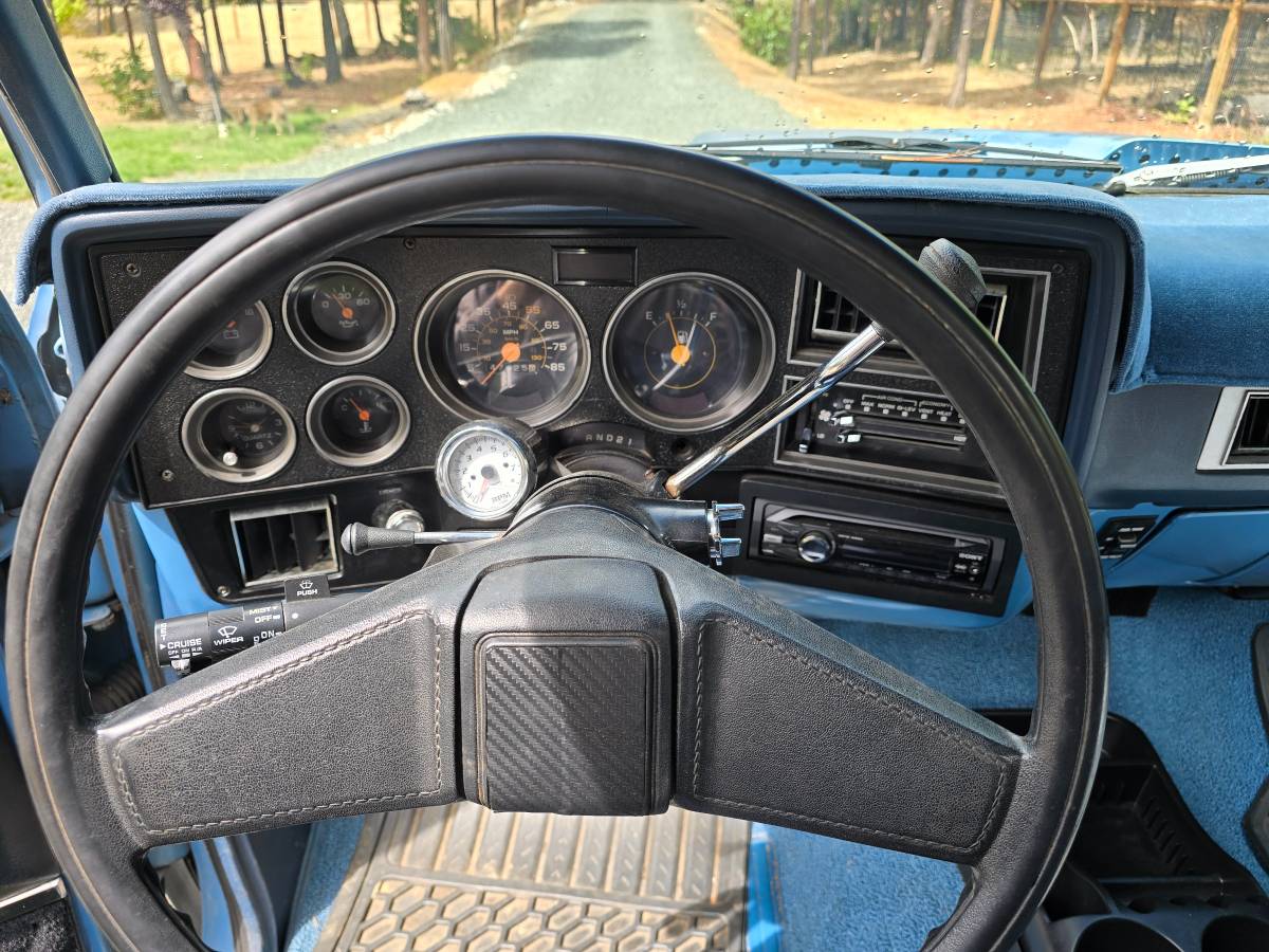 Chevy-c20-silverado-1985