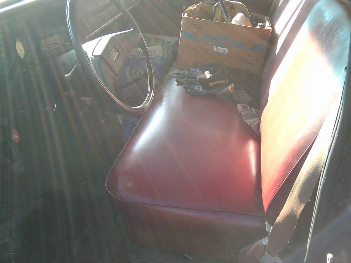 Chevy-c30-1975-red-1