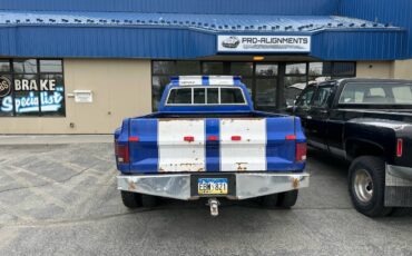 Chevy-c30-1982-blue-2