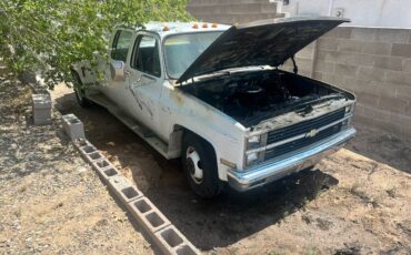 Chevy-c30-1984-white-1