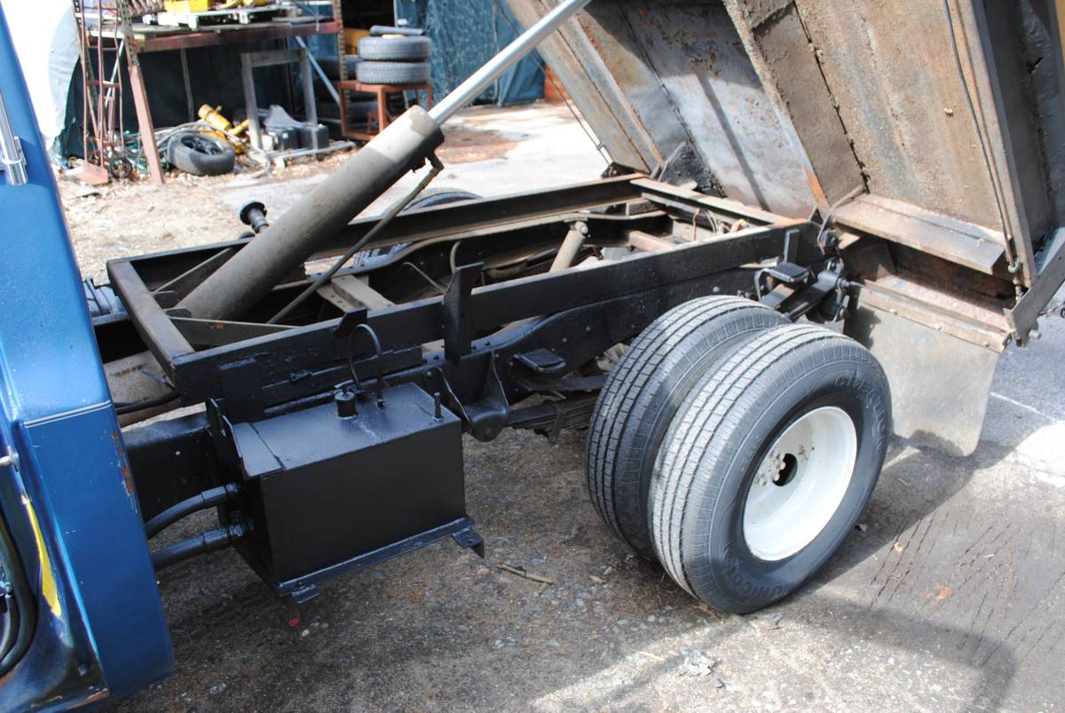 Chevy-c30-dumptruck-1979-blue-13