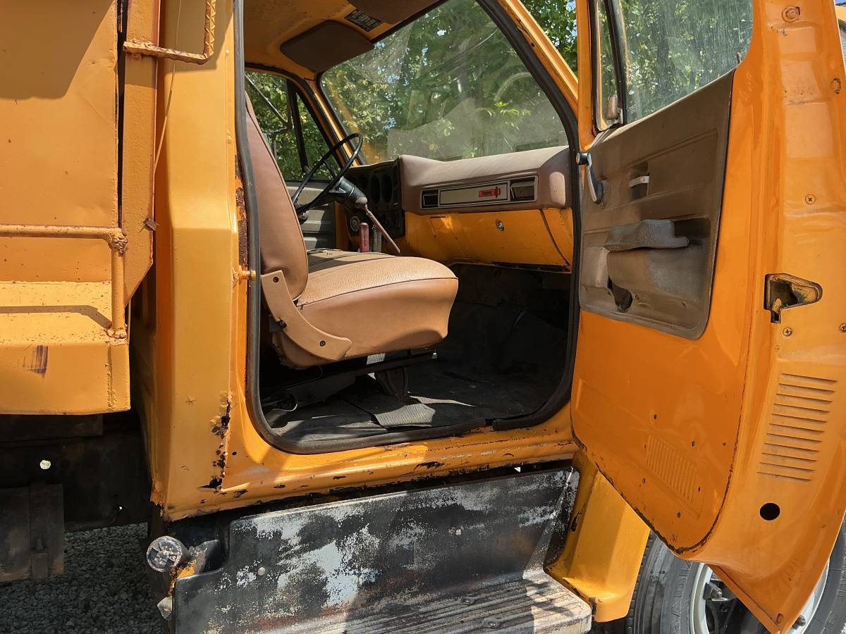 Chevy-c60-dump-1975-yellow-18