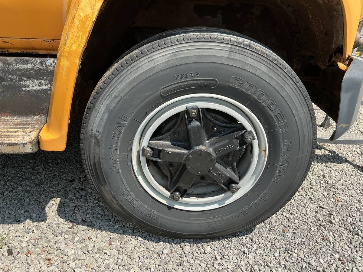Chevy-c60-dump-1975-yellow-8