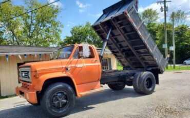 Chevy-c60-dump-truck-1981