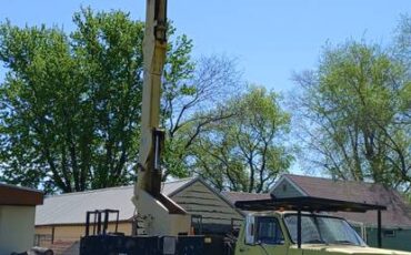 Chevy-c70-bucket-truck-1983-yellow-1