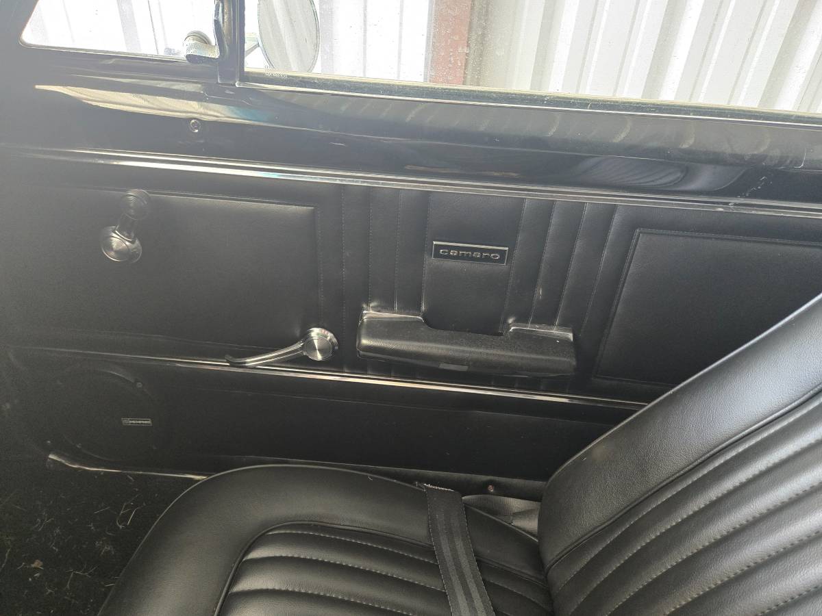 Chevy-camaro-1967-black-5