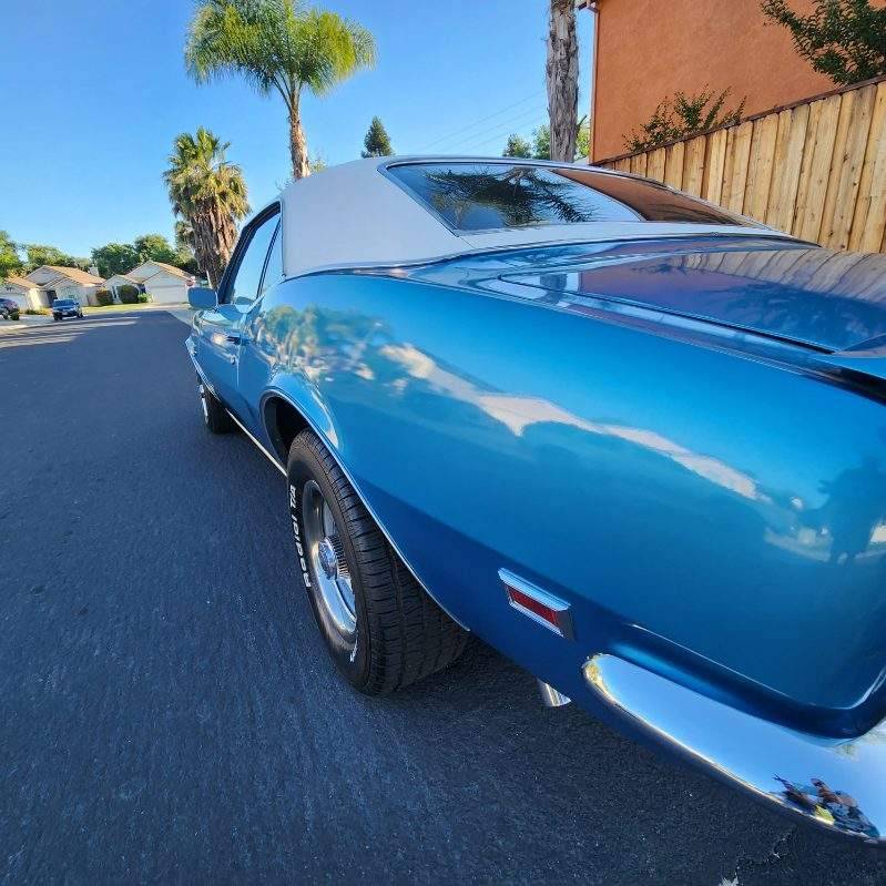 Chevy-camaro-1968-40