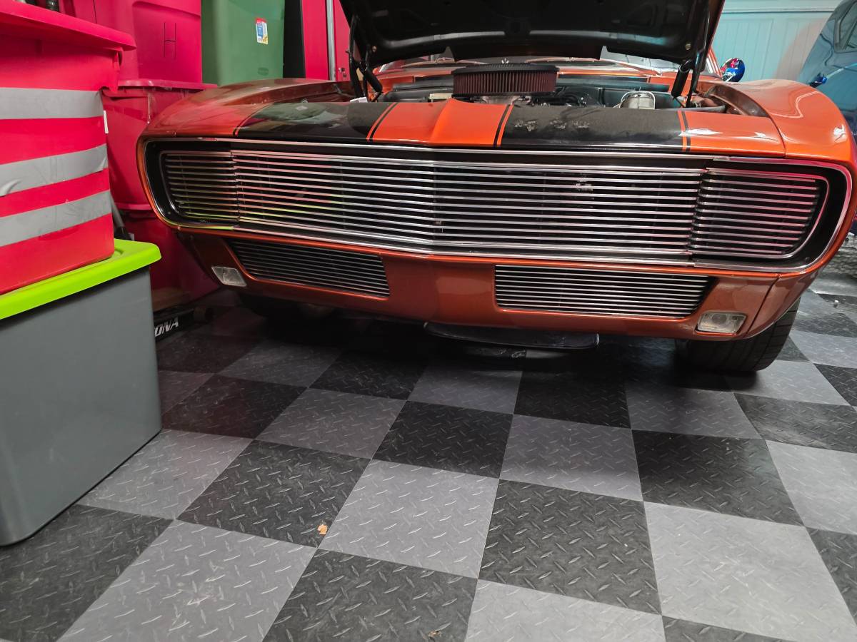 Chevy-camaro-1968-custom-3