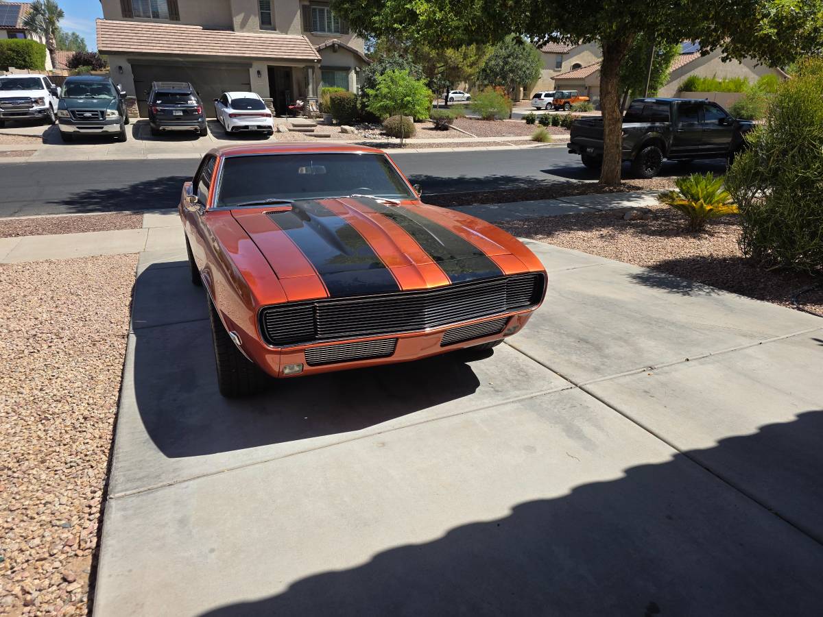 Chevy-camaro-1968-custom-4