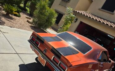 Chevy-camaro-1968-custom-6