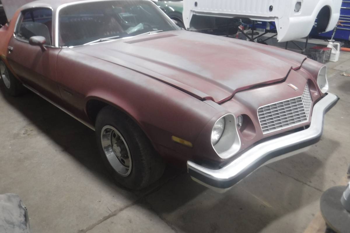 Chevy-camaro-1976-1